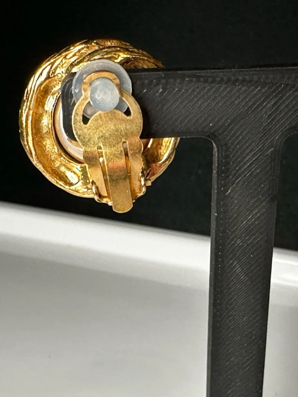 Vintage Chanel 1994 Faux Pearl Rope Earrings – Gold Plated